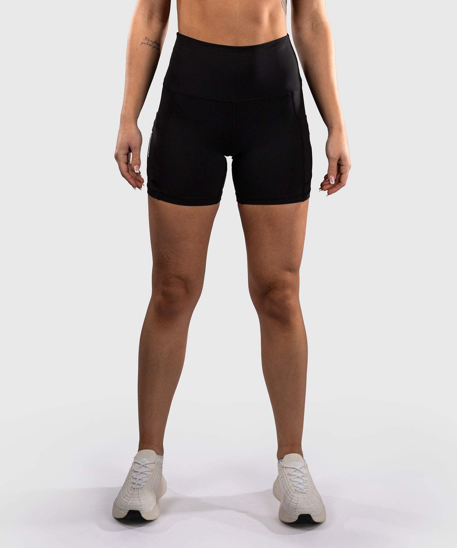 Venum Bike Shorts Essential - Schwarz