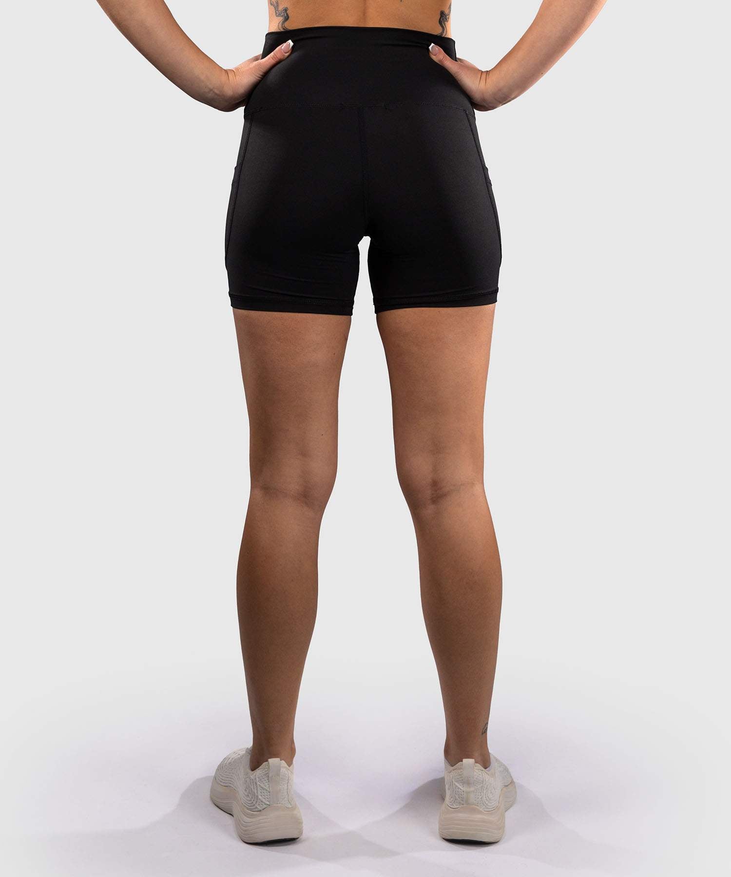 Venum Bike Shorts Essential - Schwarz