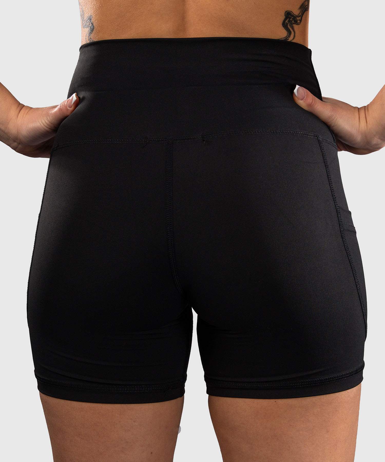Venum Bike Shorts Essential - Schwarz