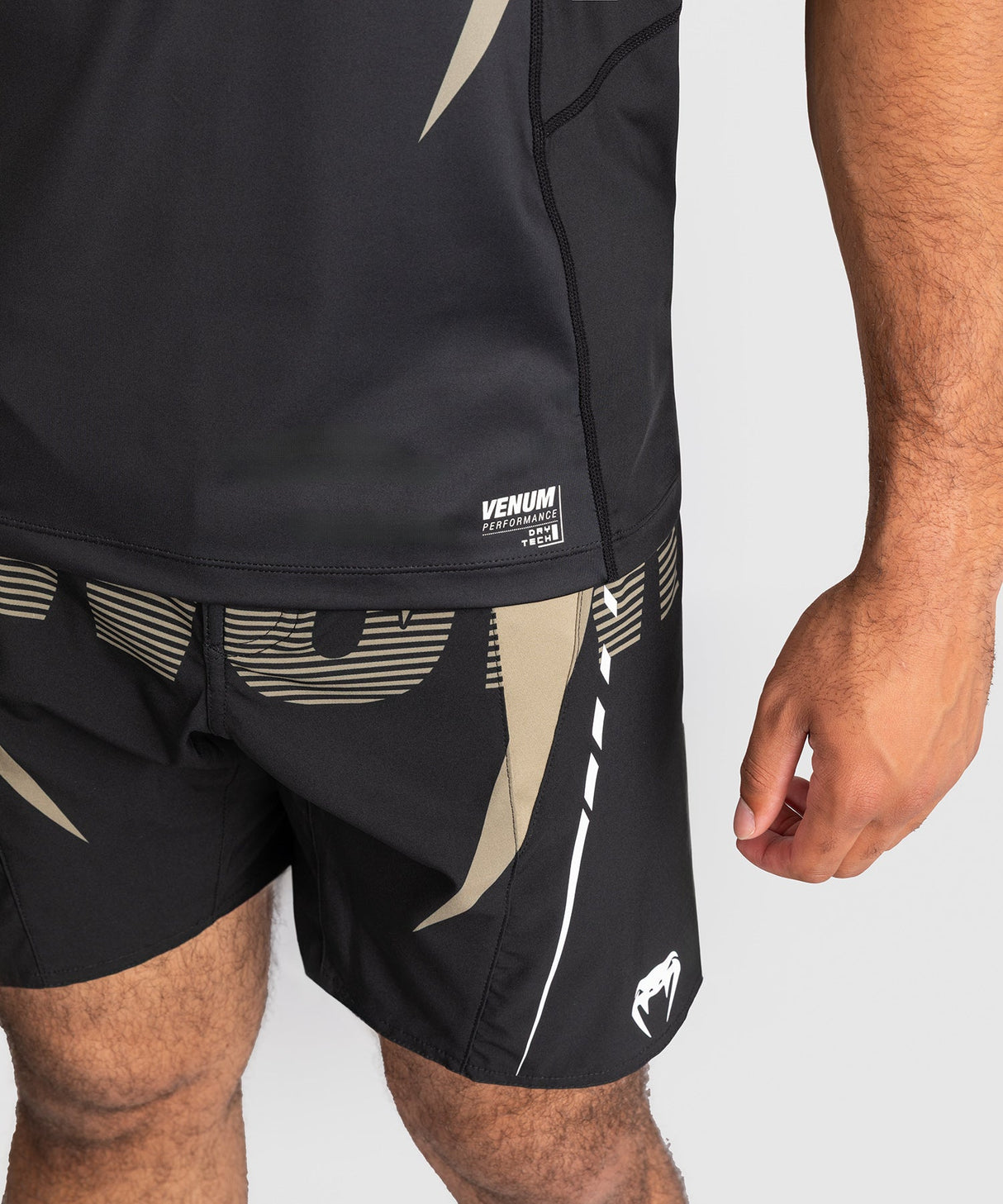 Venum Dry Tech T-Shirt Adrenaline – Schwarz/Sand