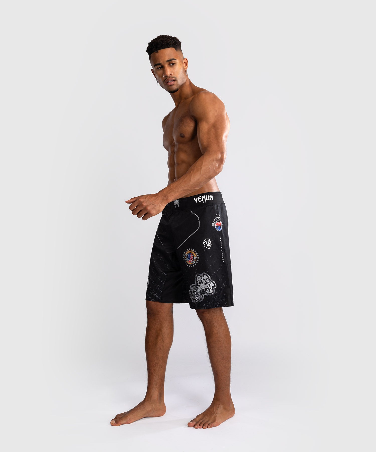 Venum x TEKKEN 8 MMA Shorts - Paul Phoenix - Schwarz