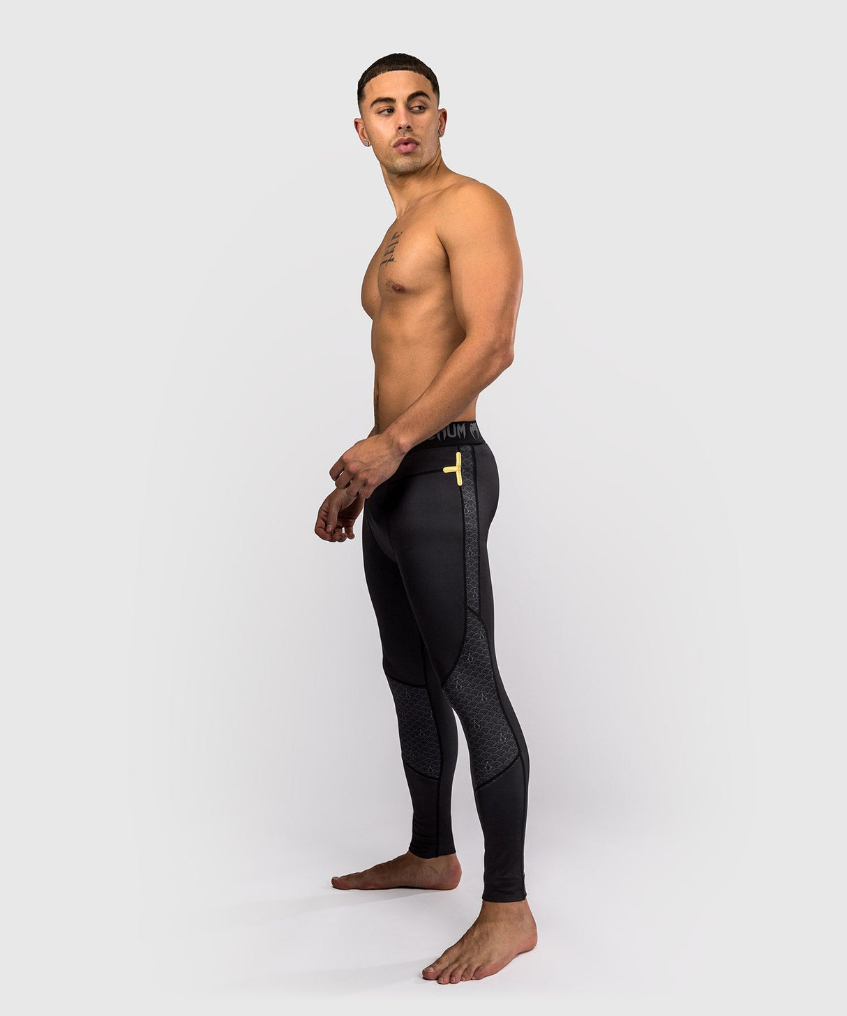 Venum x Assassin's Creed Shadows Spats – Schwarz