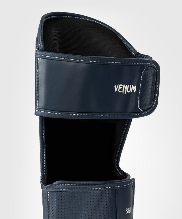 Venum Schienbeinschoner Impact Evo Scales – Nachtblau