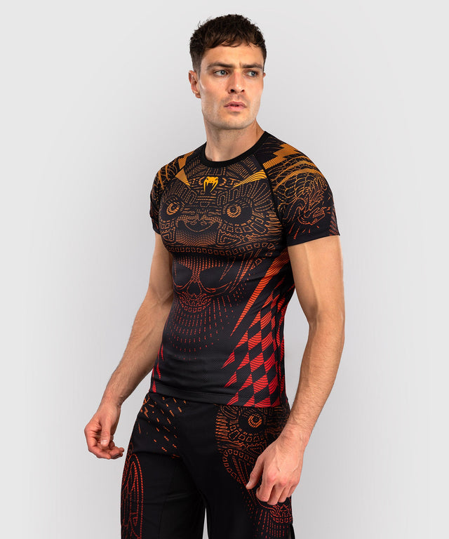 Venum Rashguard mit Kurzarm Quetzal Fury – Schwarz/Rot