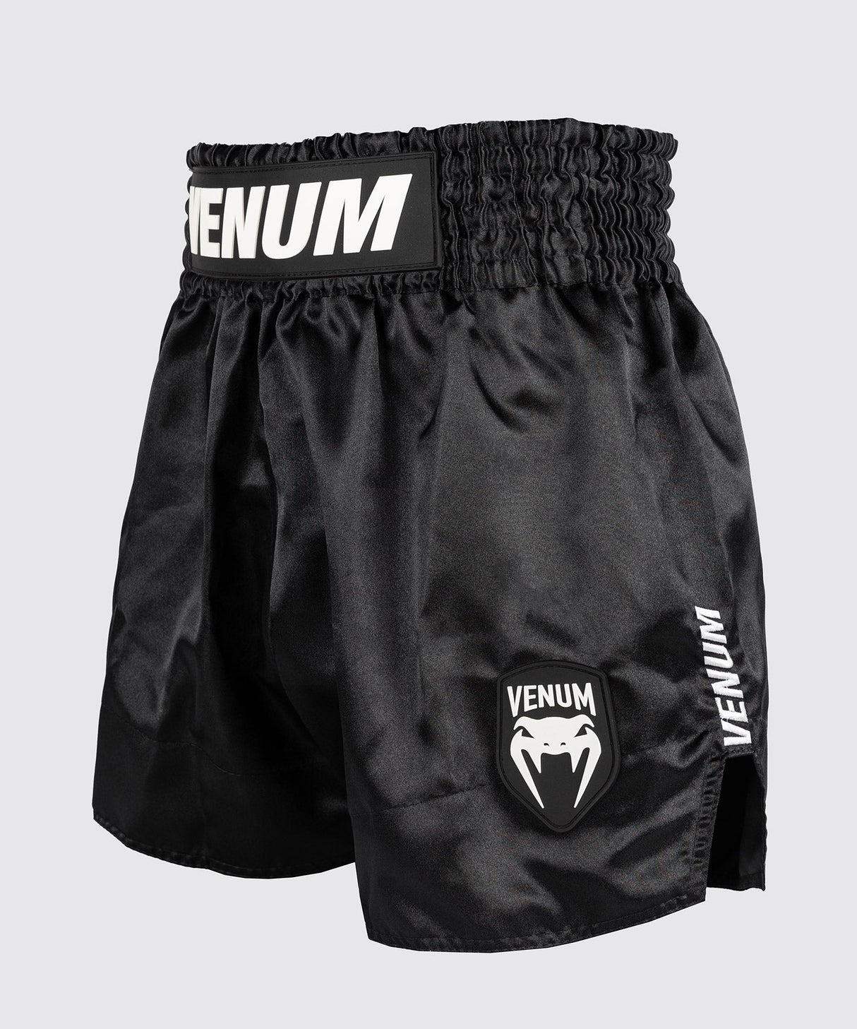 Venum Muay Thai Shorts Classic Evo – Schwarz/Weiss