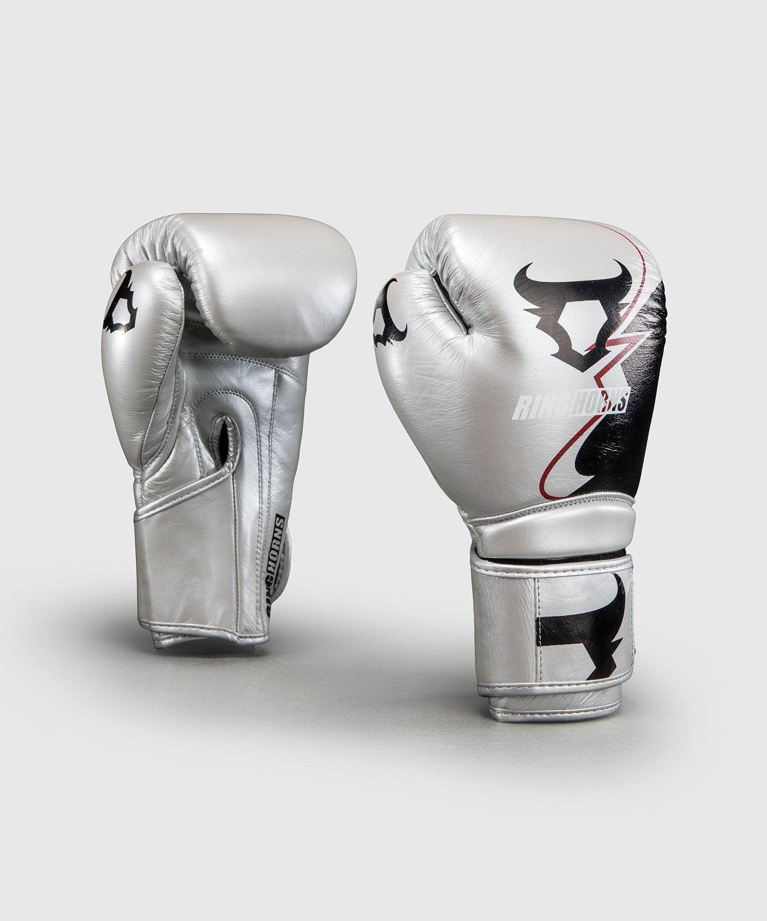 Ringhorns Boxhandschuhe Charger by Venum - Silber/Schwarz