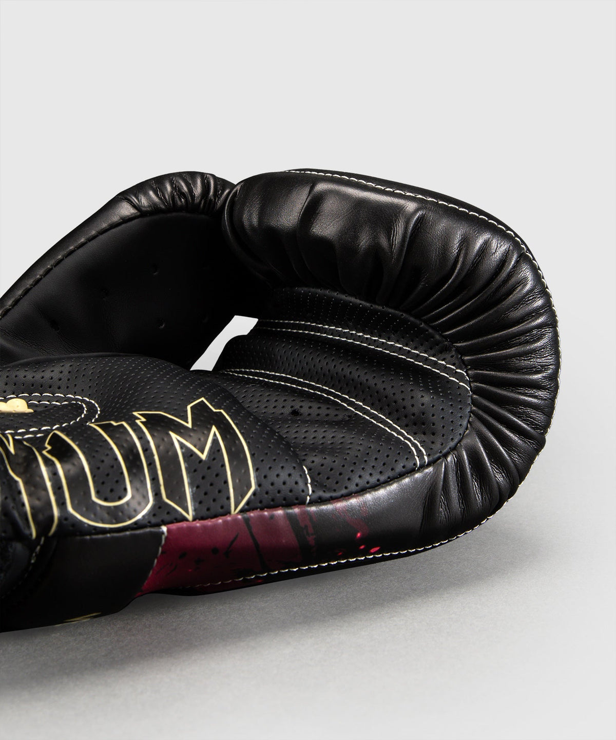 Venum Boxhandschuhe Itadori Impact Evo - Schwarz/Rot
