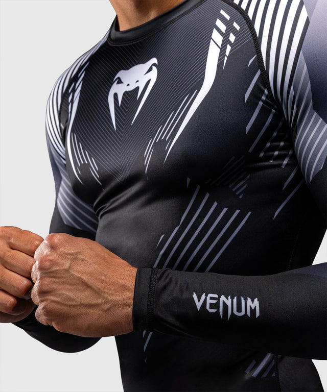 Venum Rashguard No-Gi 6.0 Lange Ärmel - Schwarz/Weiß