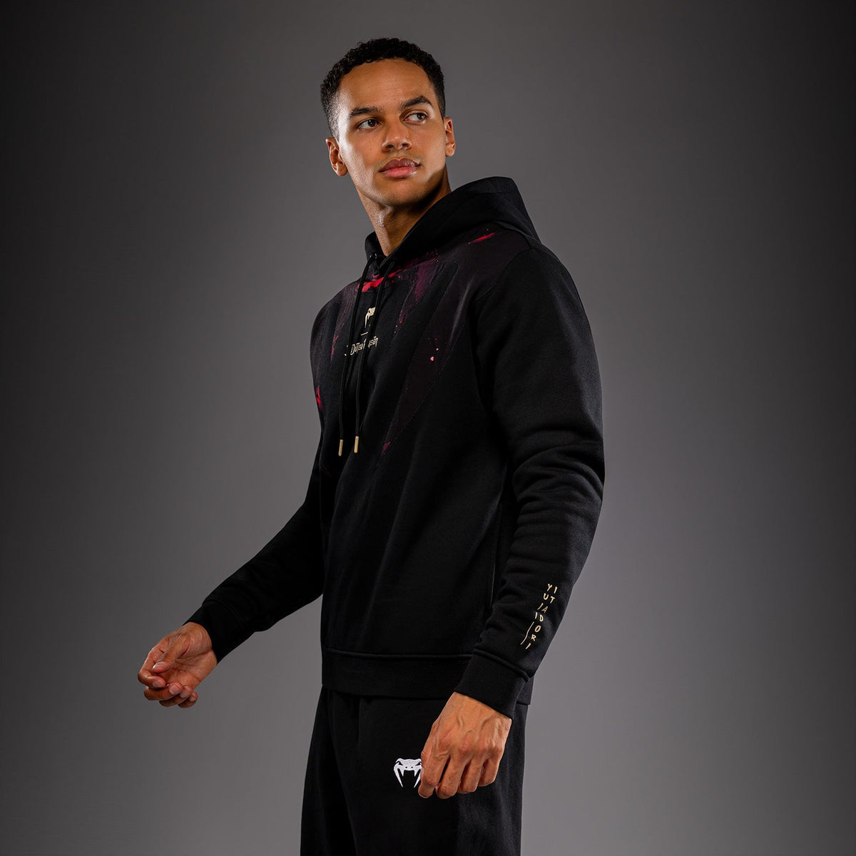 Venum Hoodie Jujutsu Kaisen Itadori - Schwarz/Rot