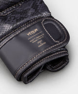 Venum MMA-Handschuhe Impact Evo Scales - Dunkelviolett