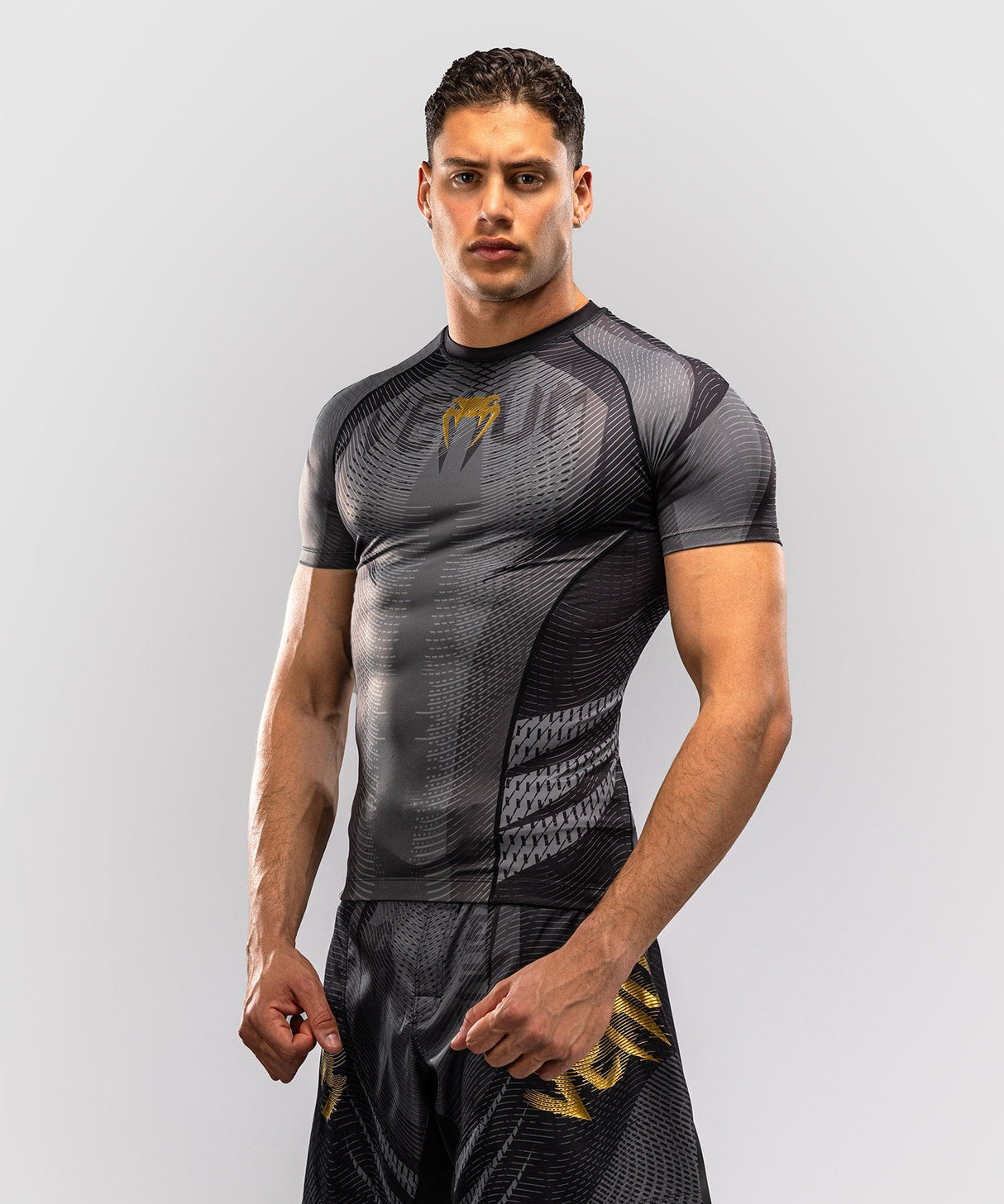 Venum Rashguard Galactic 3.0 Kurzarm – Schwarz/Gold