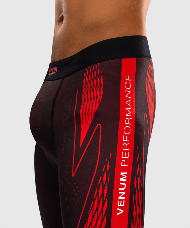 Venum Kompressionsshorts Amazonia Reborn - Schwarz/Rot