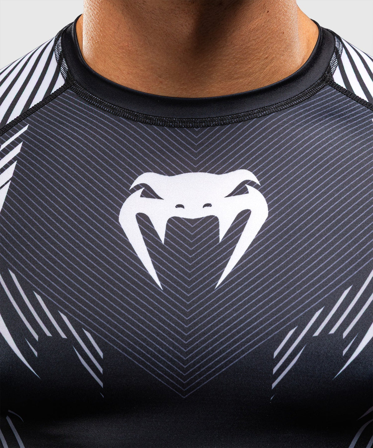Venum Rashguard No-Gi 6.0 Kurzarm - Schwarz/Weiß