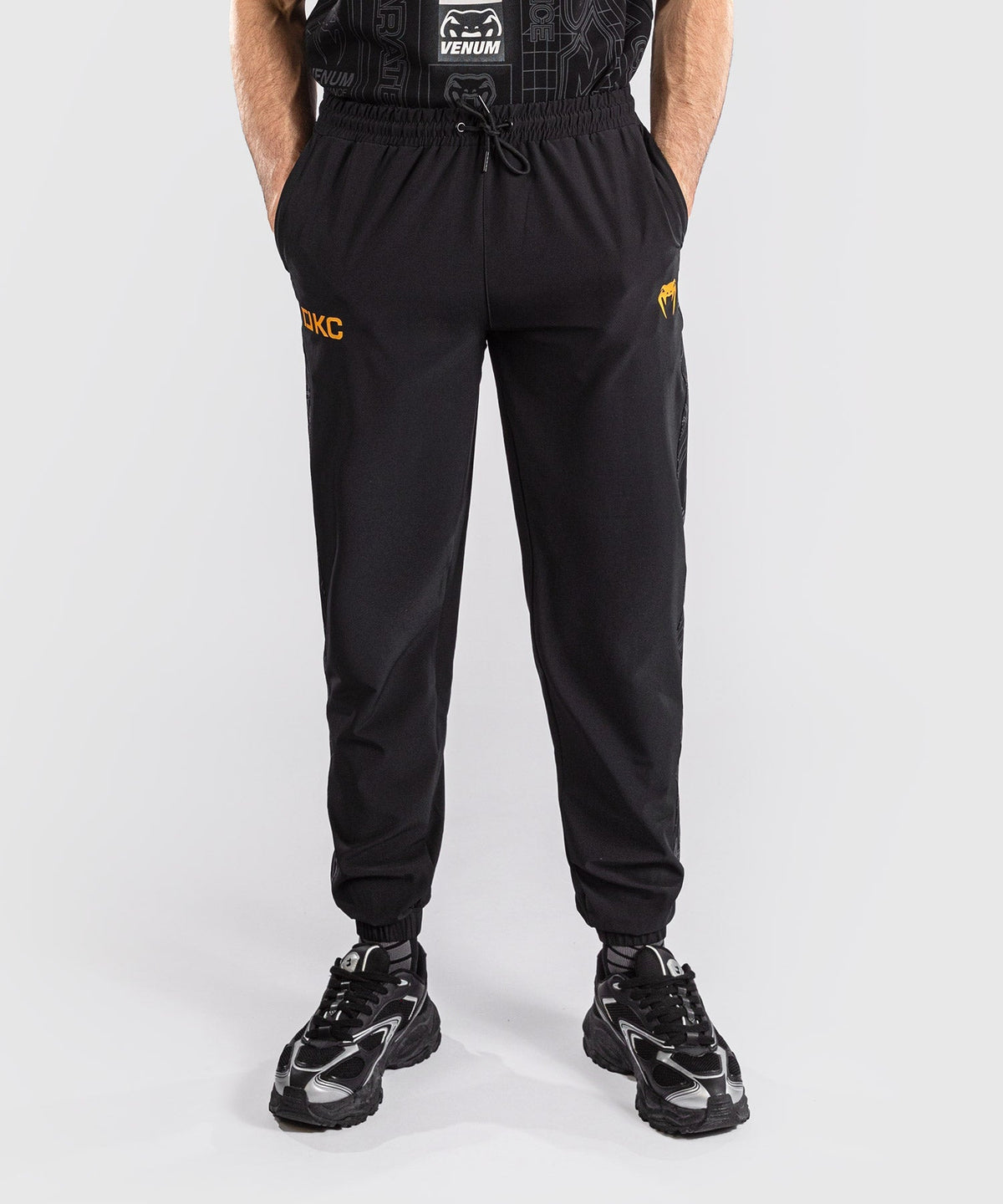 Venum Trainingsbroek Karate Combat – Schwarz/Grau