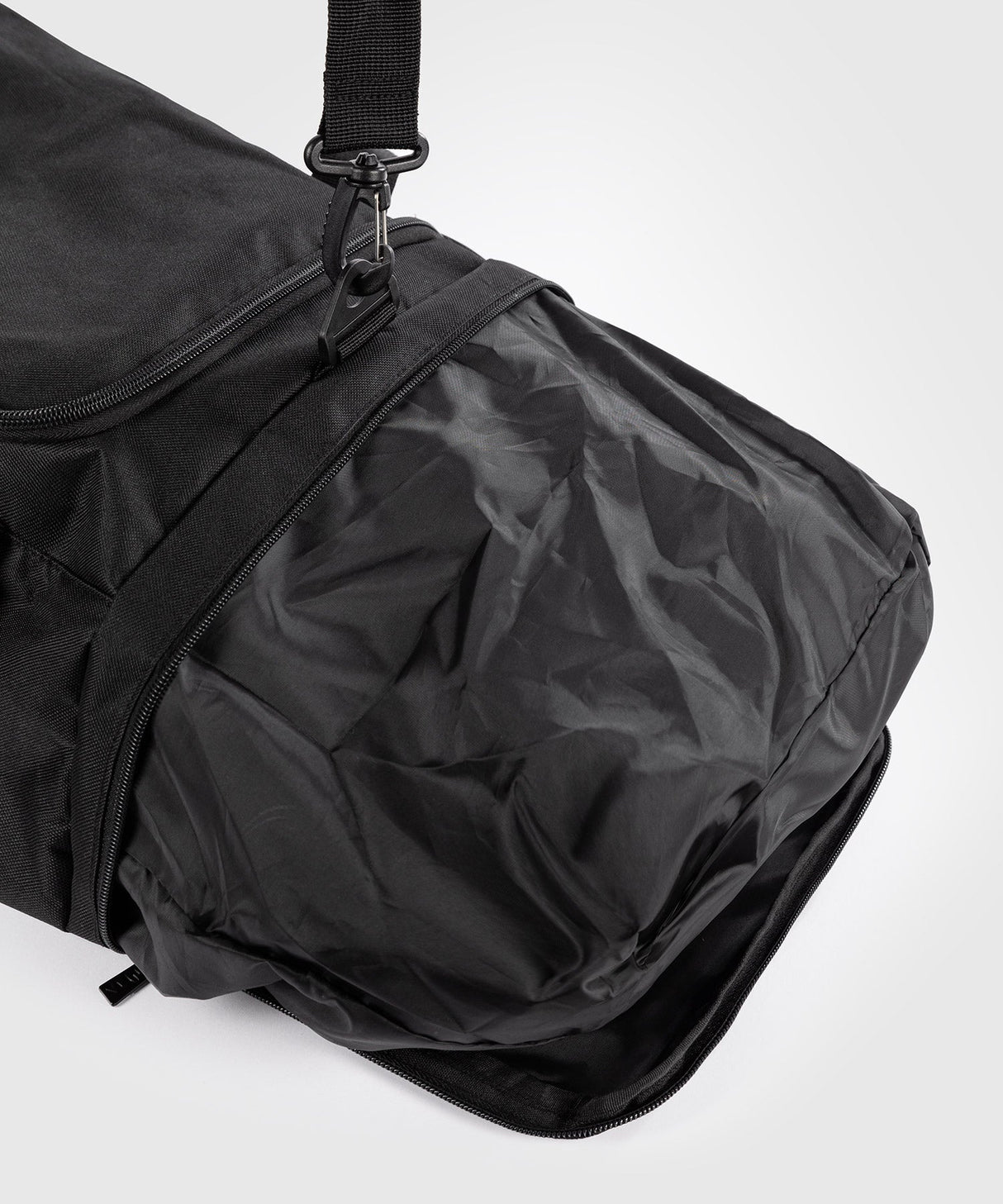 Venum Sporttasche Essential - Schwarz