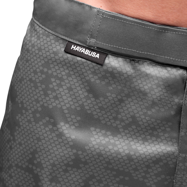 Hayabusa MMA Shorts Hex Mid-Thigh - Grau