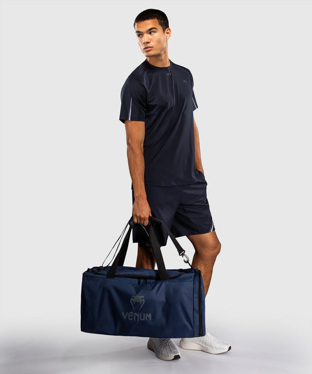Venum Sporttasche Essential L - Marineblau