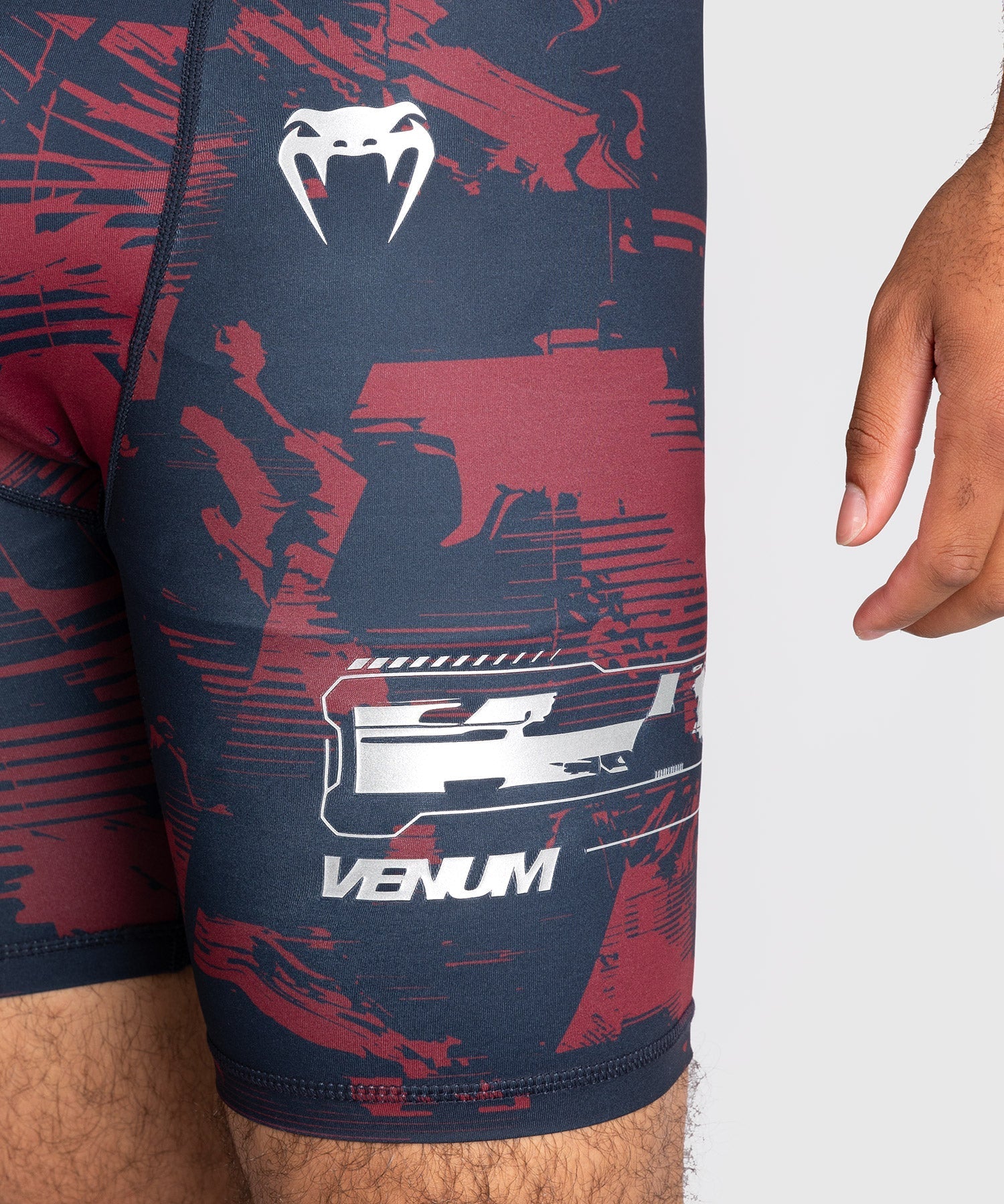 Venum UFC MMA Shorts Zenith - Marineblau/Bordeauxrot/Silber