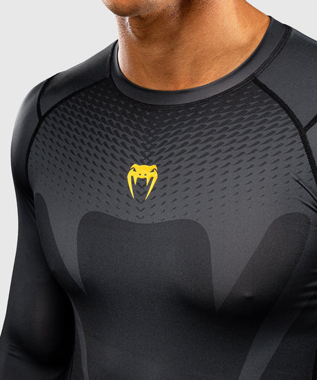 Venum Rashguard Attack Lange Ärmel - Schwarz/Gold