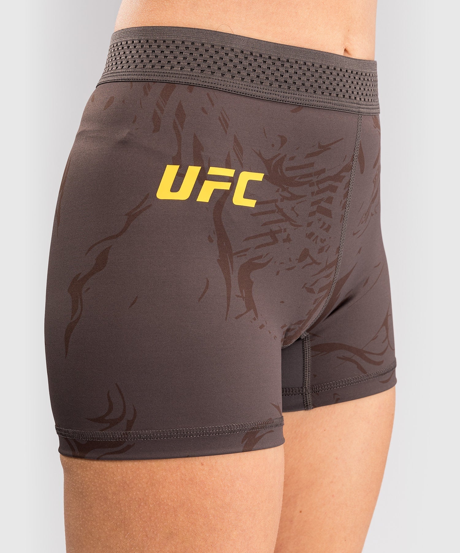 Venum UFC Kompressionsshorts Fusion Damen Fight Week - Braun
