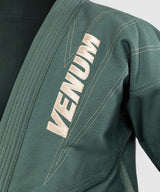 Venum Elite 5.0 – 450 – BJJ Gi – Waldgrün