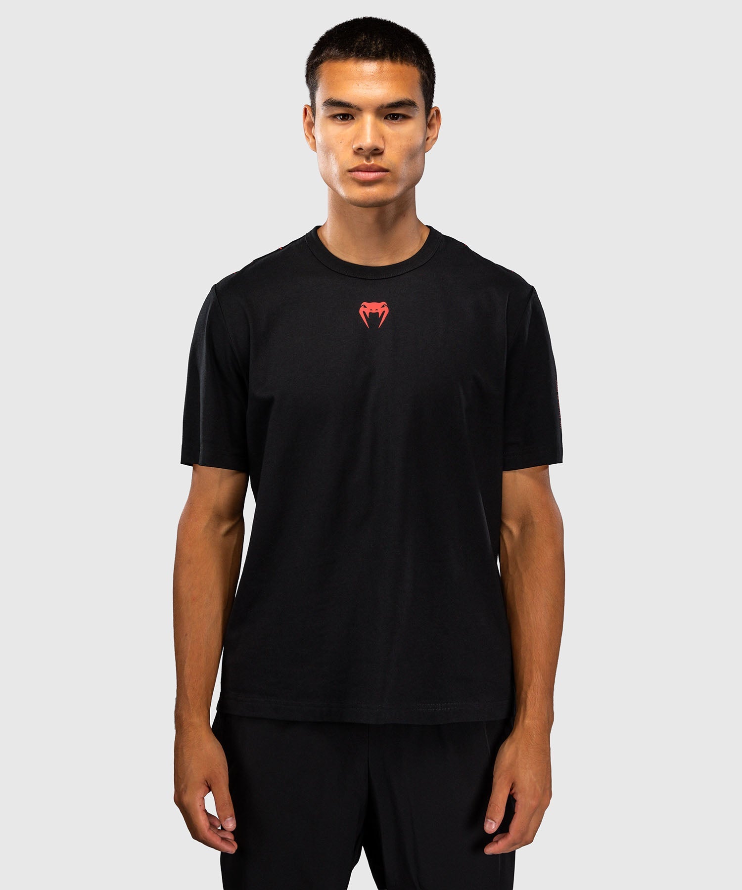 Venum T-Shirt Amazonia Reborn - Schwarz/Rot
