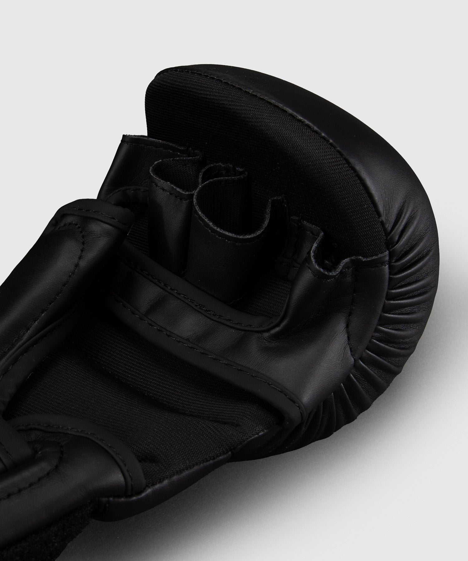 Venum MMA Handschuhe Contender 1.5 - Schwarz/Weiß