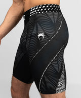 Venum UFC MMA Shorts Zenith - Schwarz
