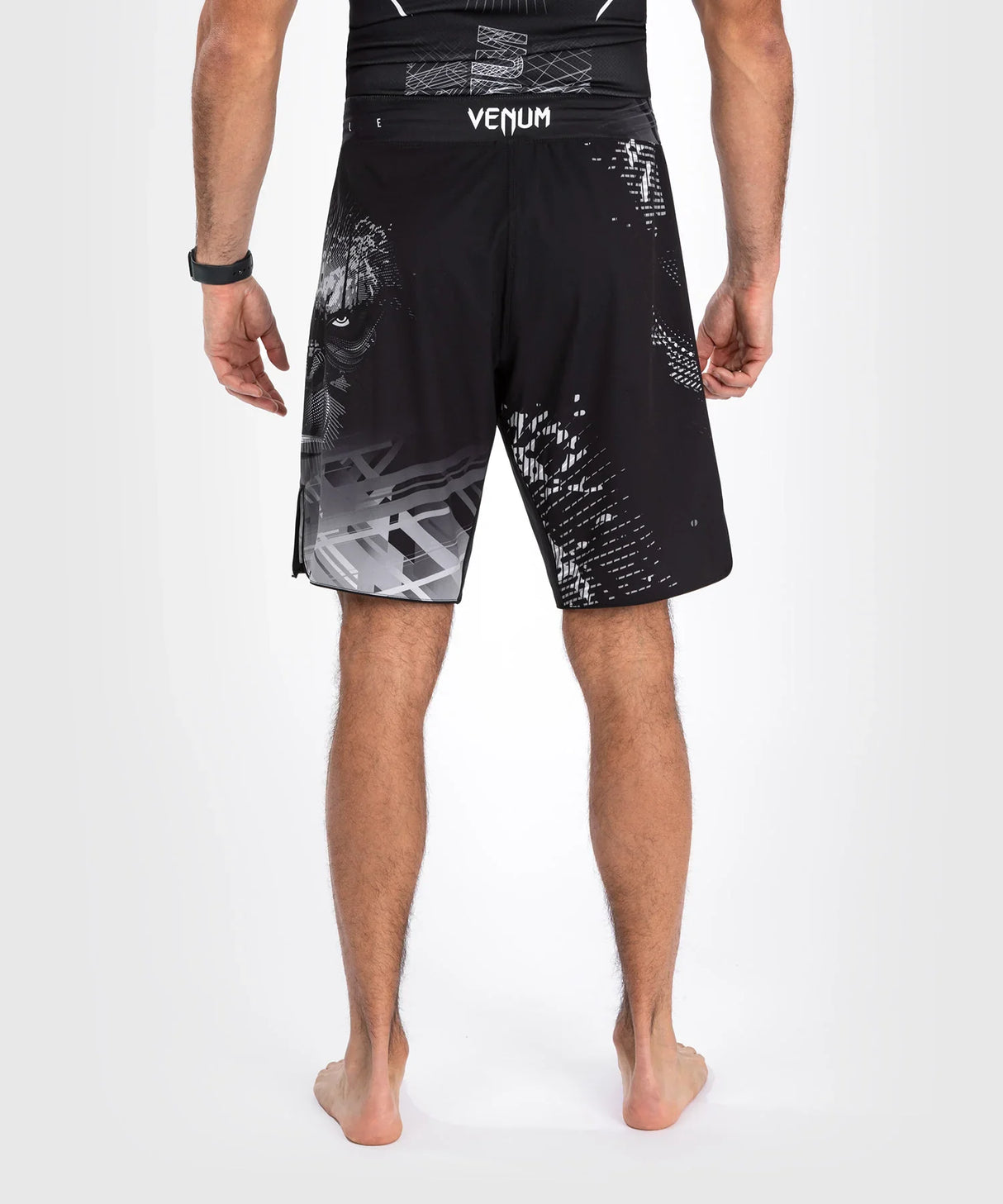 Venum MMA Shorts Gorilla Jungle – Schwarz/Weiss