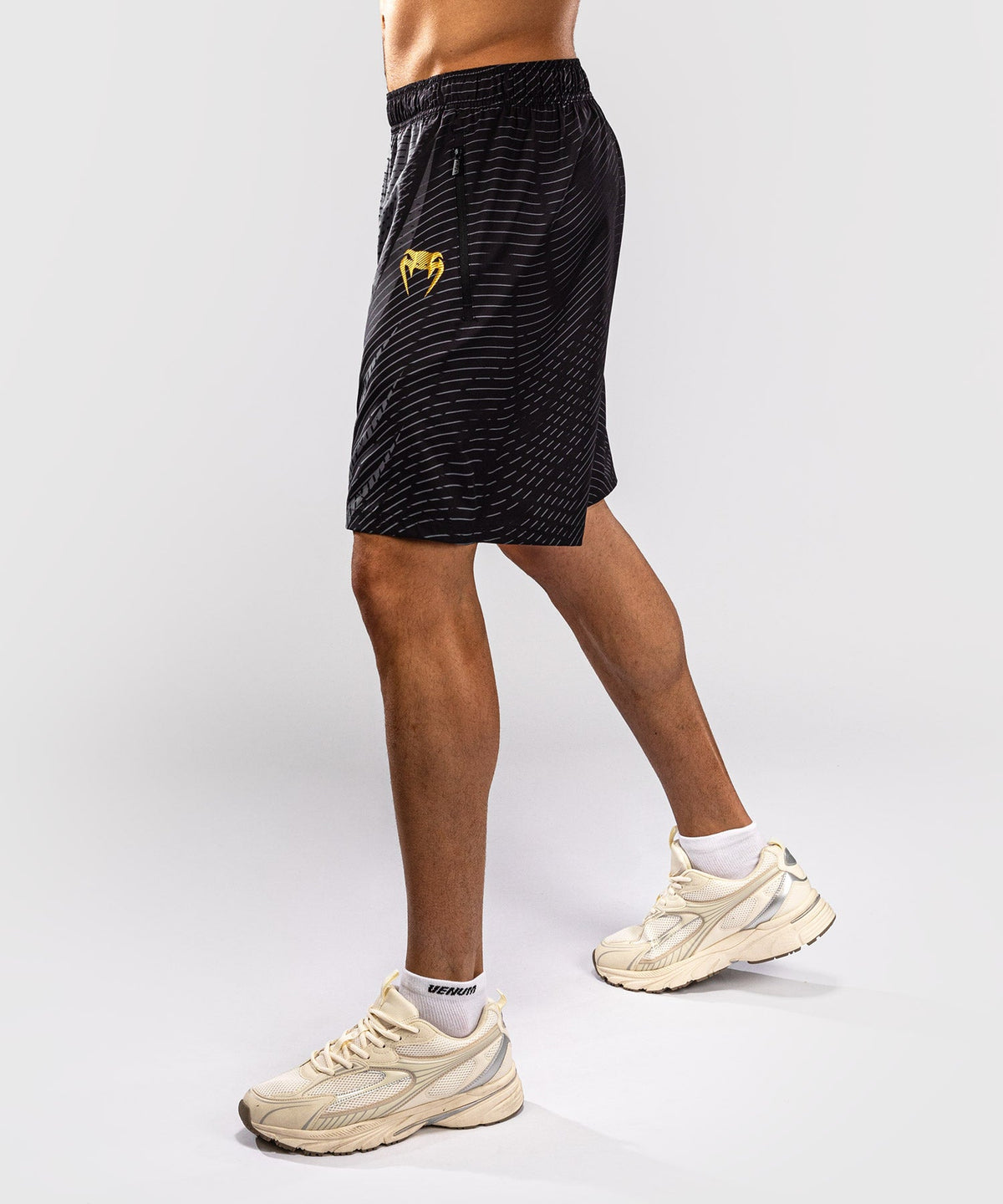 Venum Trainingsshorts Galactic 3.0 – Schwarz/Gold