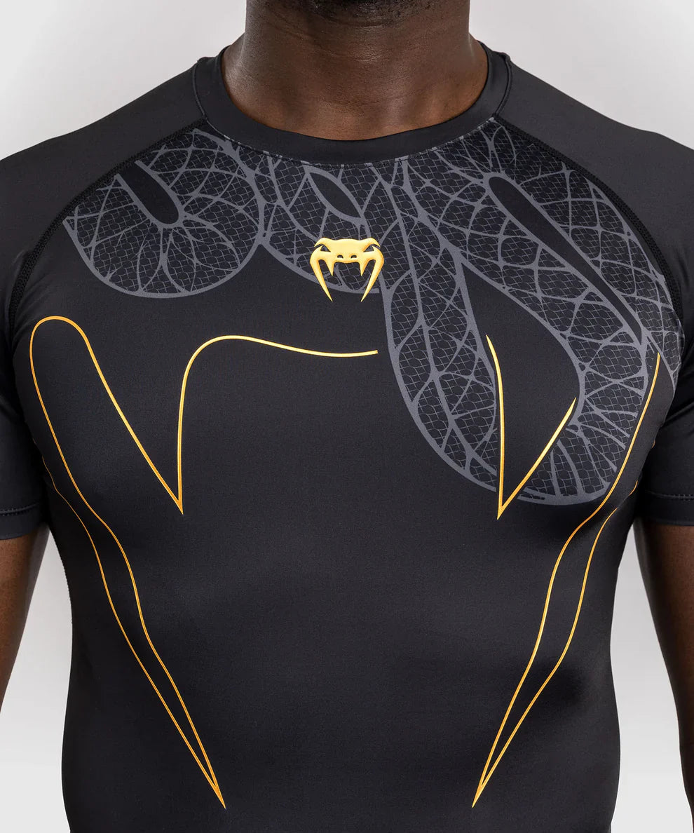 Venum Rashguard Kurzarm Serpenti – Schwarz