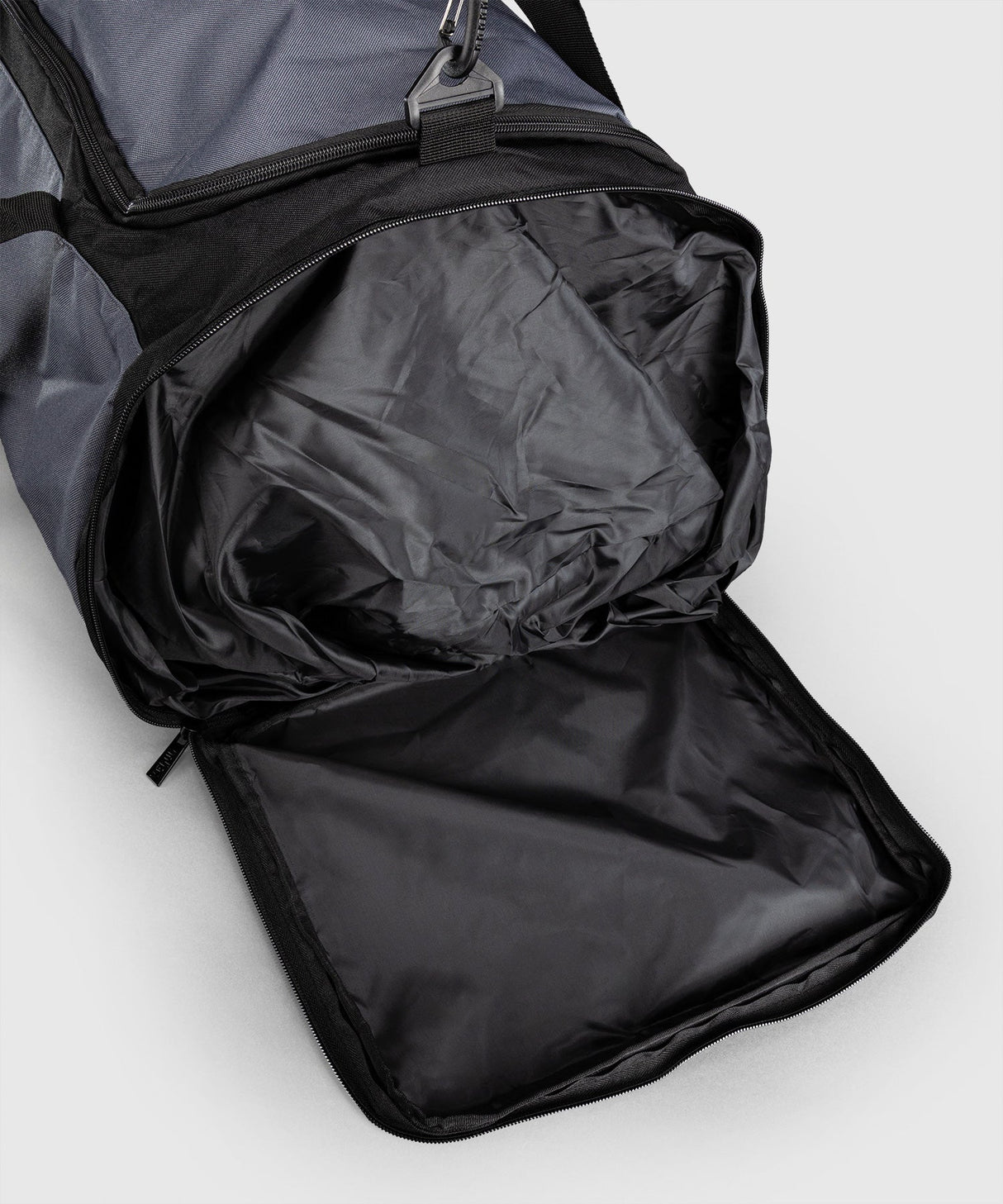 Venum Sporttas Essential L – Grau/Schwarz