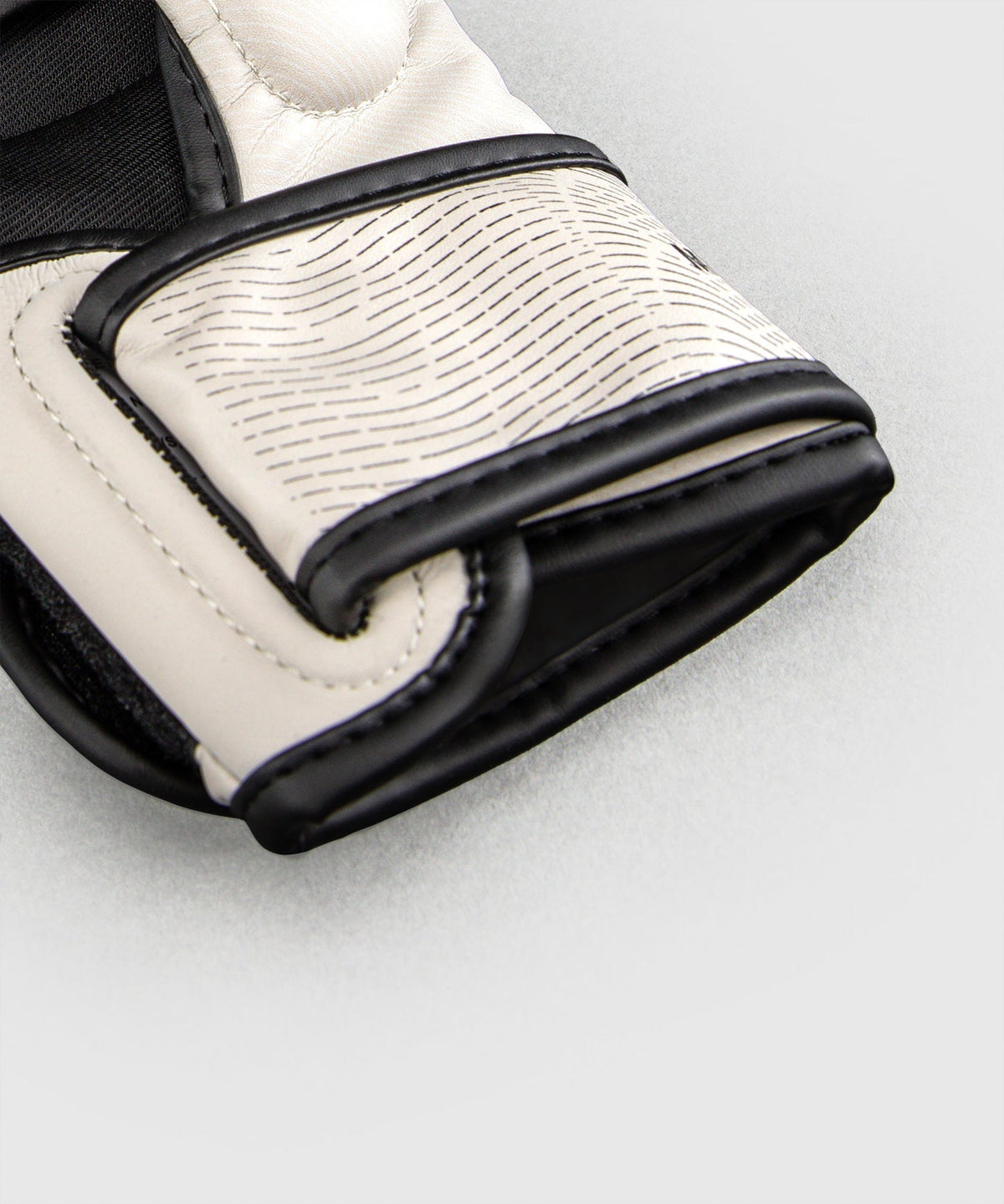 Venum MMA-Handschuhe Galactic 3.0 – Gebrochenes Weiß/Schwarz