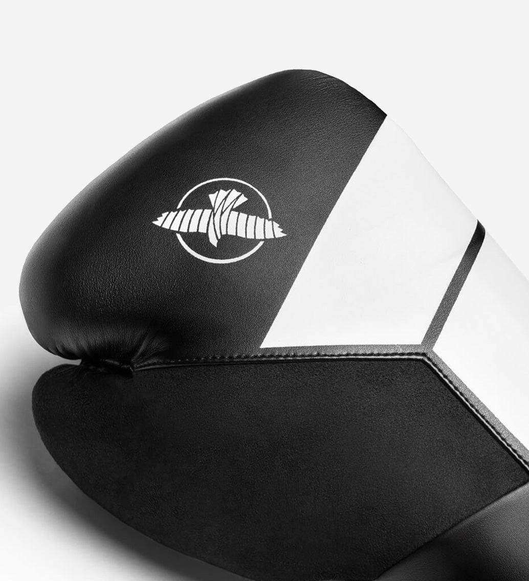 Hayabusa Boxhandschuhe S4 Schnürung - Schwarz/Weiss - The Fight Company Deutschland