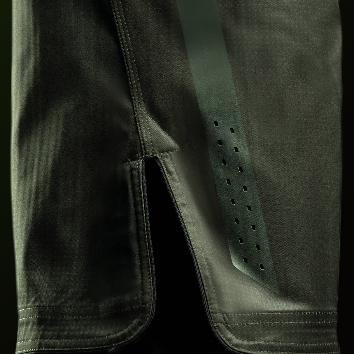 Hayabusa MMA Shorts Core Mid - Donkergroen