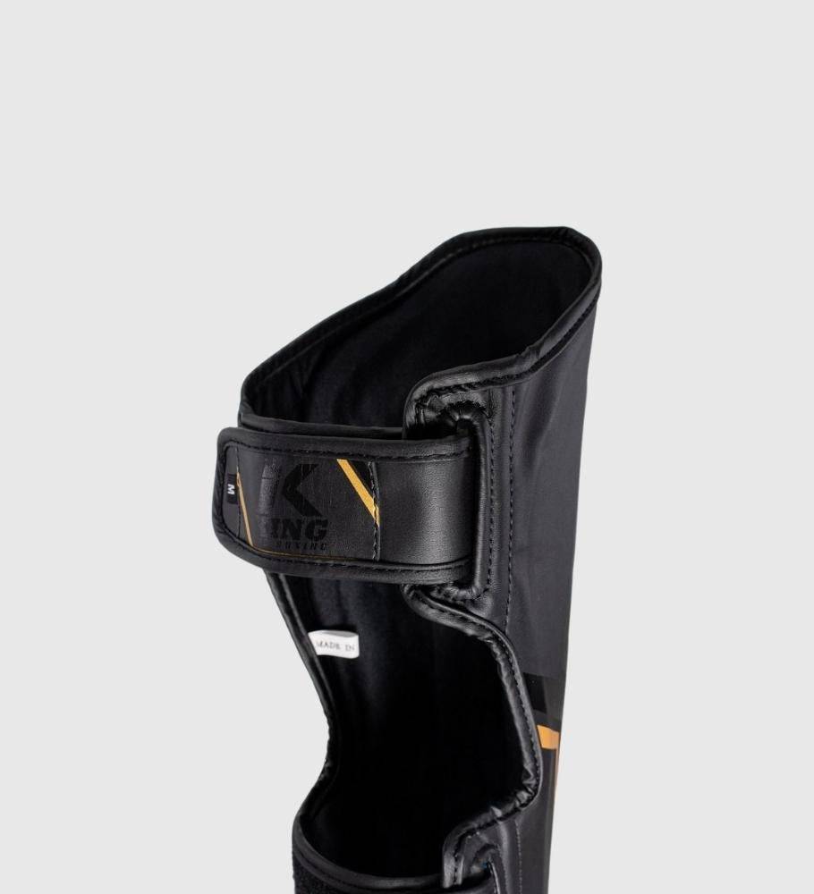 King Kickboks Scheenbeschermers Thor - Zwart/Goud - The Fight Company Deutschland