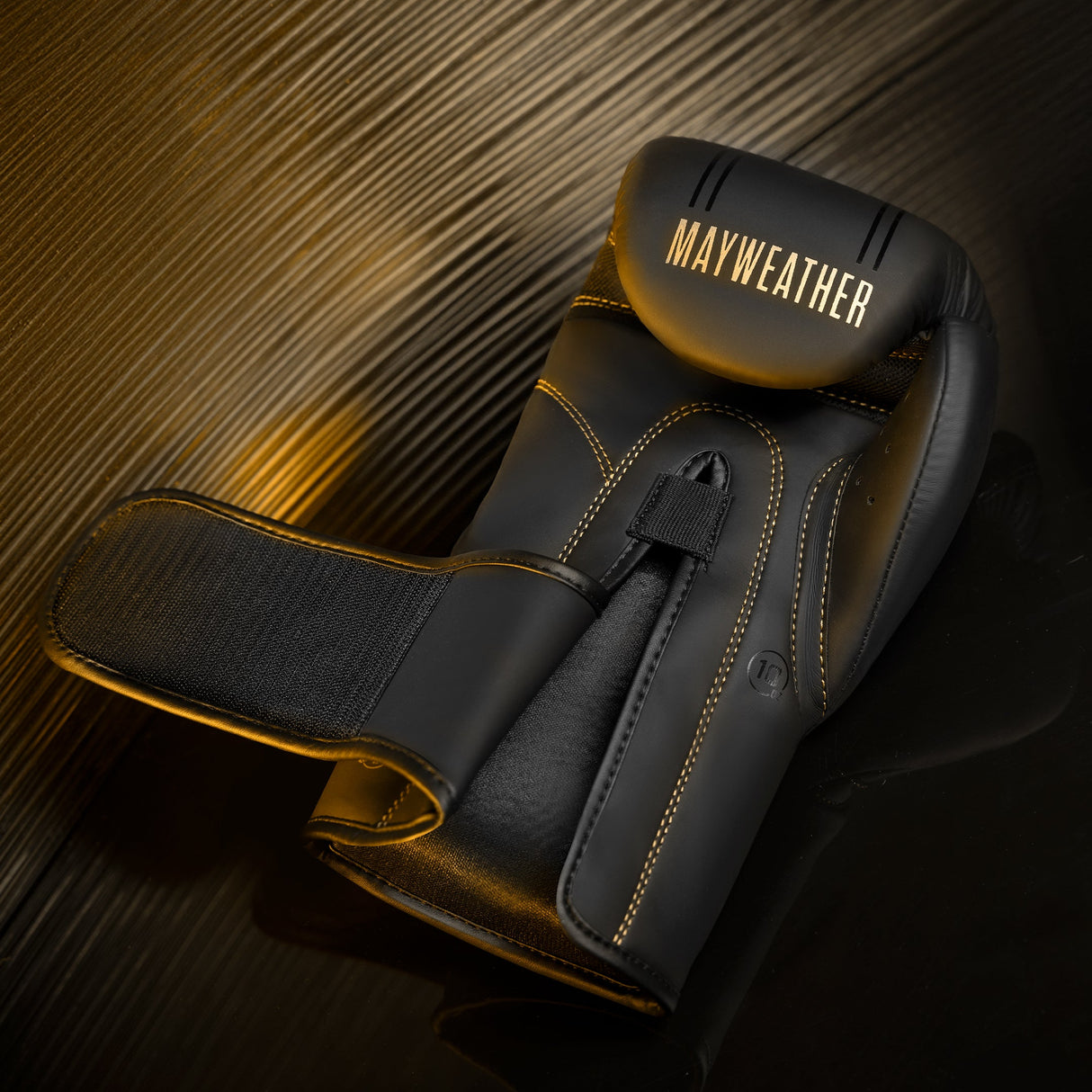Hayabusa x Mayweather Bokshandschoenen Contender - Zwart/Goud