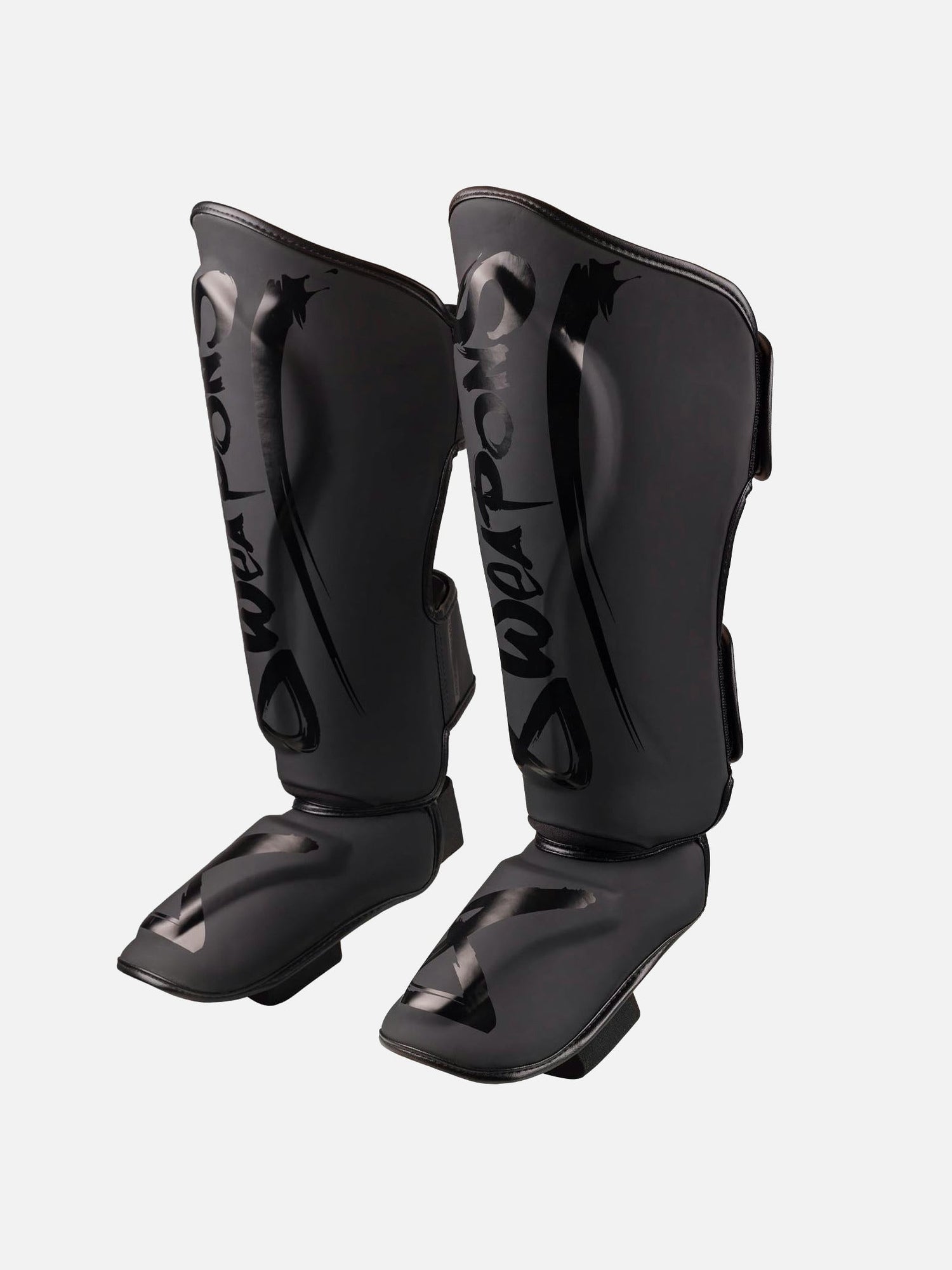 8 WEAPONS Schienbeinschoner Unlimited 2.0 - Schwarz