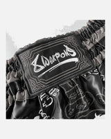 8 WEAPONS Muay-Thai-Shorts 8 Ways Yant 2.0 - Schwarz