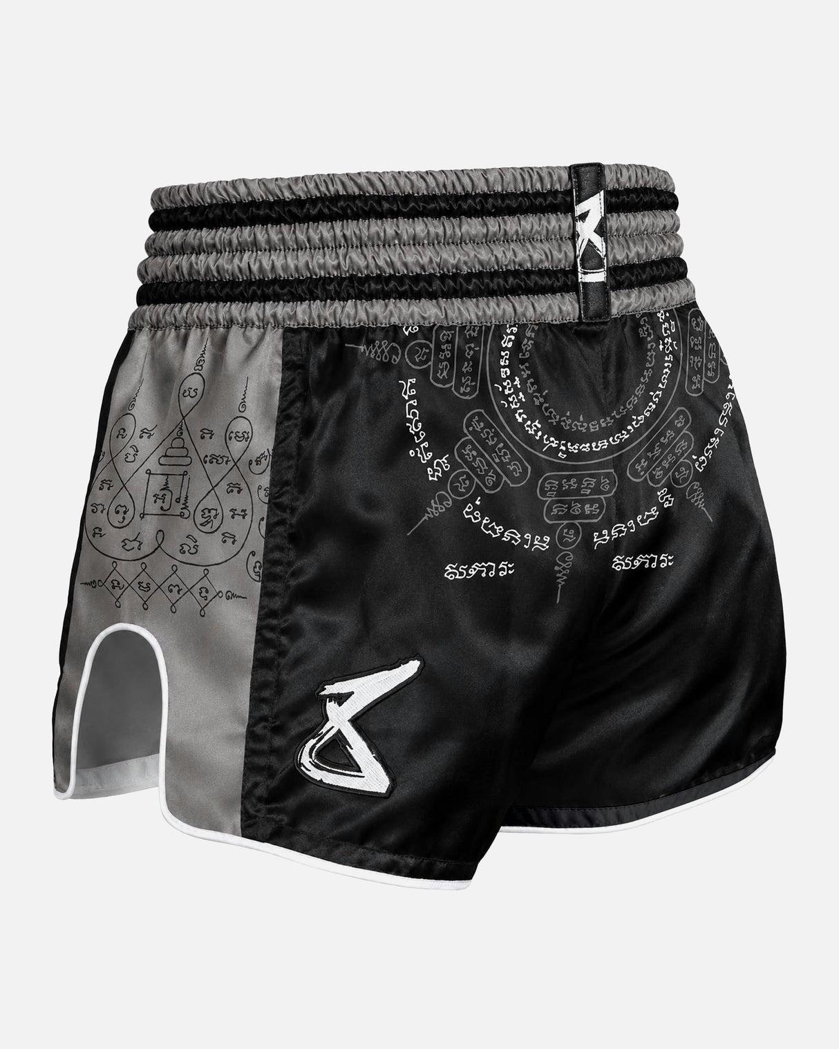 8 WEAPONS Muay-Thai-Shorts 8 Ways Yant 2.0 - Schwarz