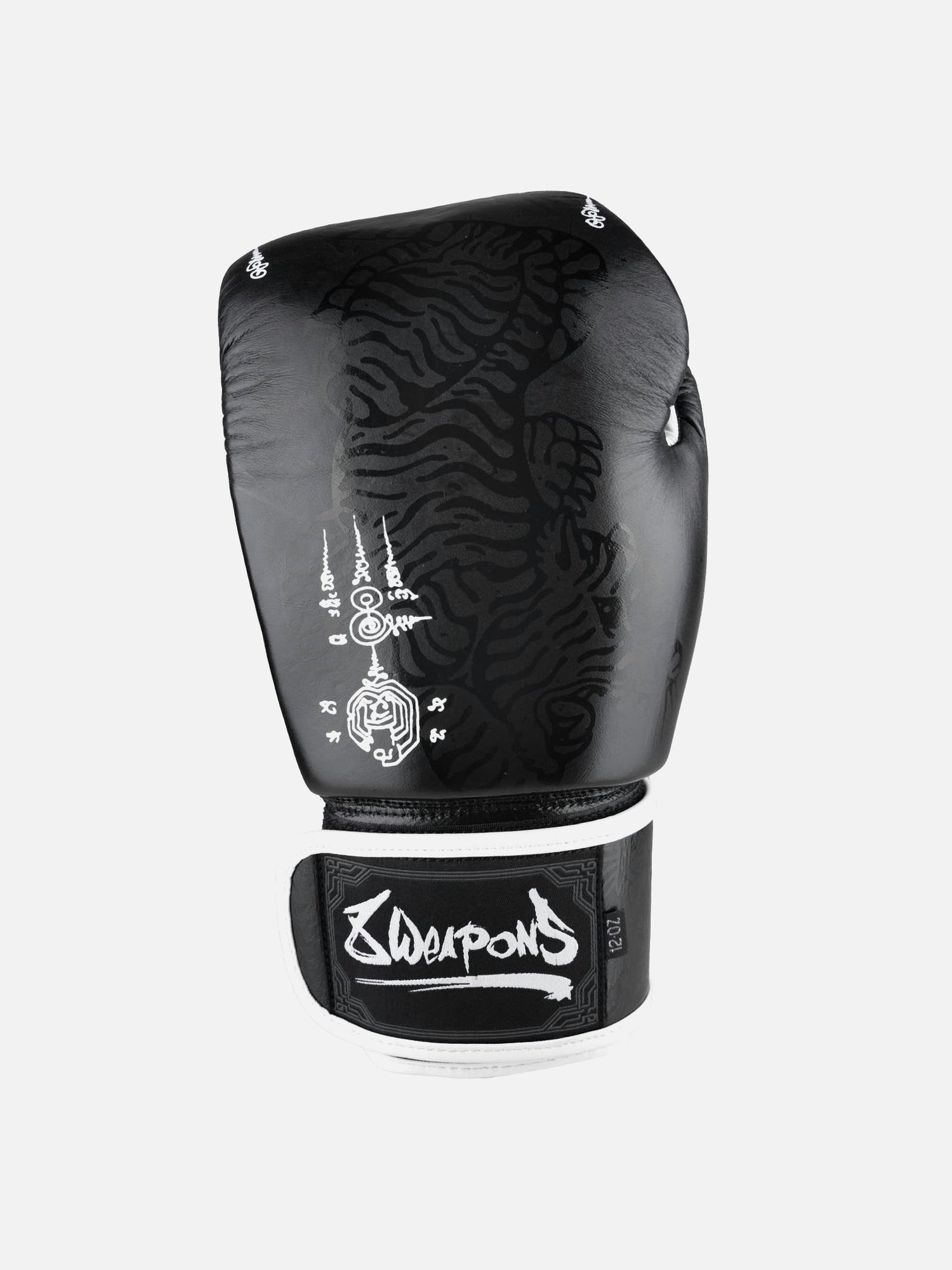 8 WEAPONS Boxhandschuhe Sak Yant Big Tiger - Schwarz