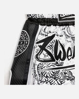 8 WEAPONS Muay Thai Shorts Carbon Sak Yant Tigers - Weiß