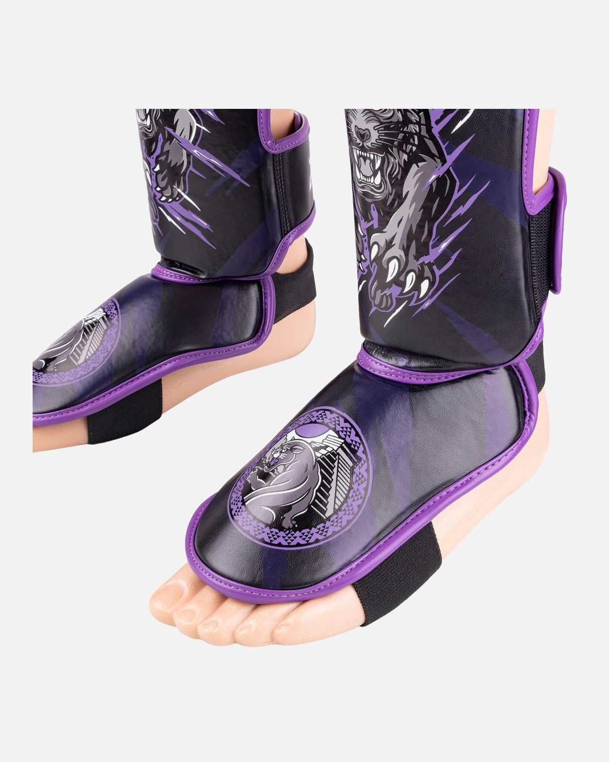 8 WEAPONS Schienbeinschoner Beastial Panther - Schwarz/Lila