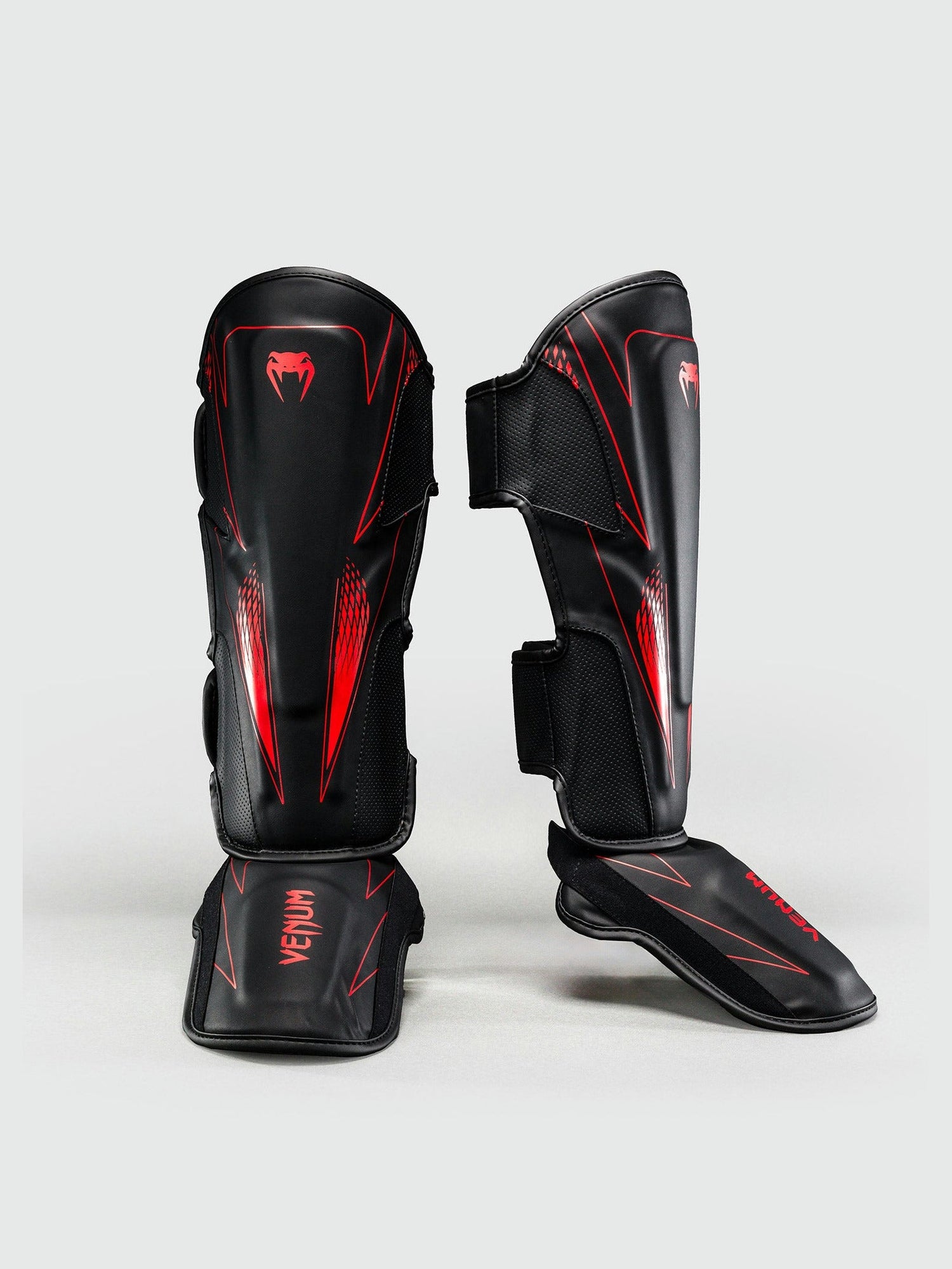 Venum Schienbeinschoner Amazonia Reborn - Schwarz/Rot