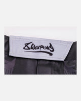 8 WEAPONS MMA Shorts Hit 2.0 - Schwarz/Rot