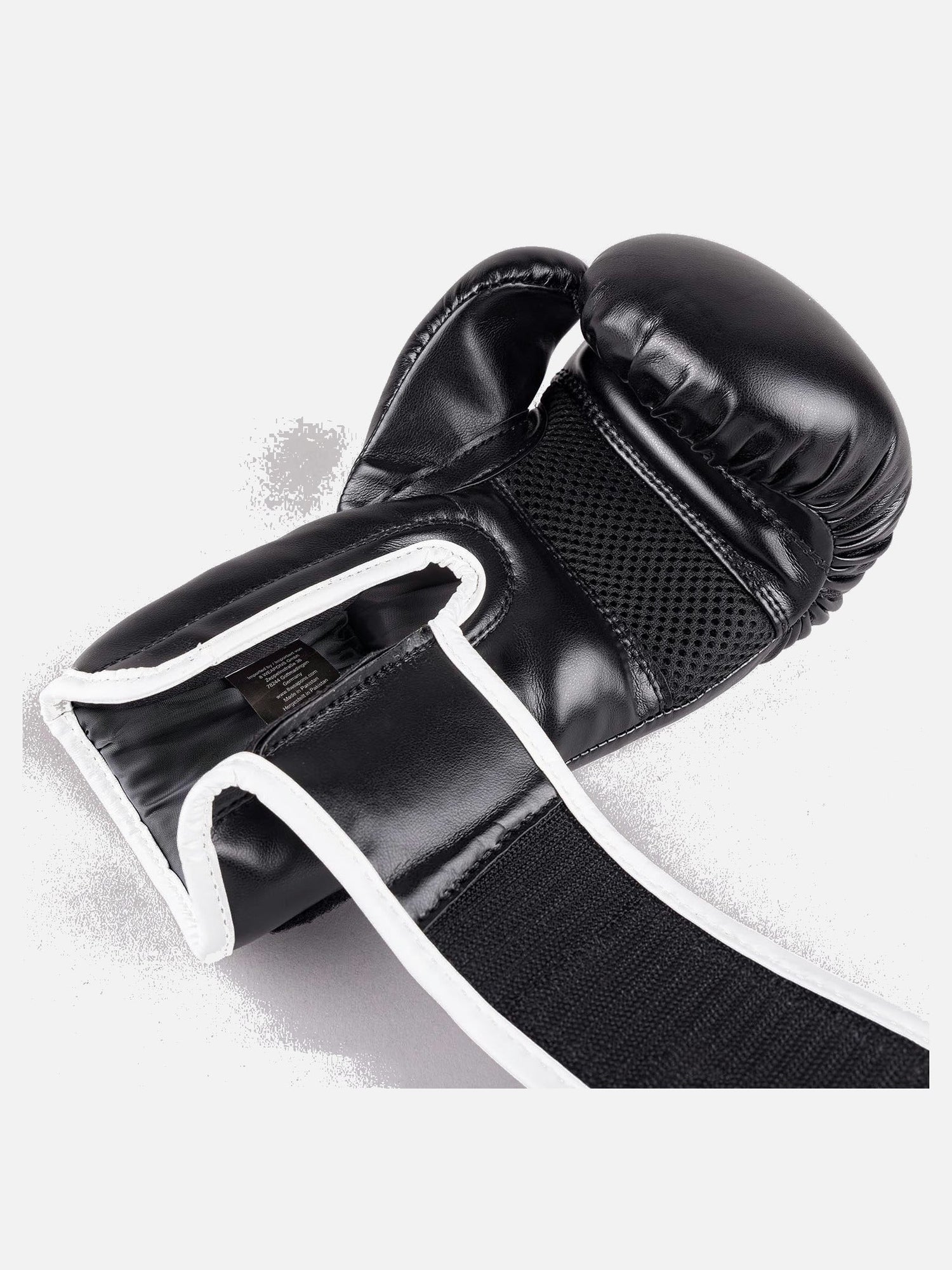 8 WEAPONS Boxhandschuhe Unlimited 2.0 - Schwarz/Weiß