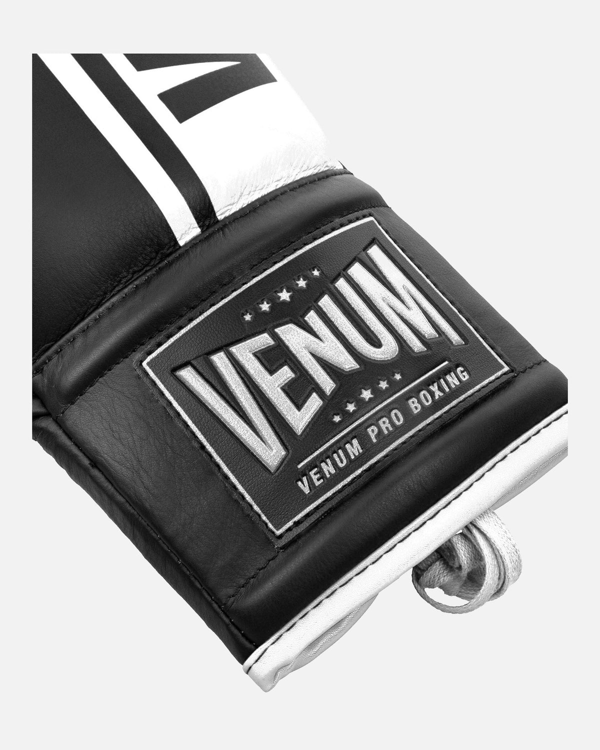 Venum Shield Pro Boxhandschuhe – Schwarz/Weiß