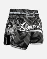 8 WEAPONS Muay-Thai-Shorts 8 Ways Yant - Schwarz/Silber