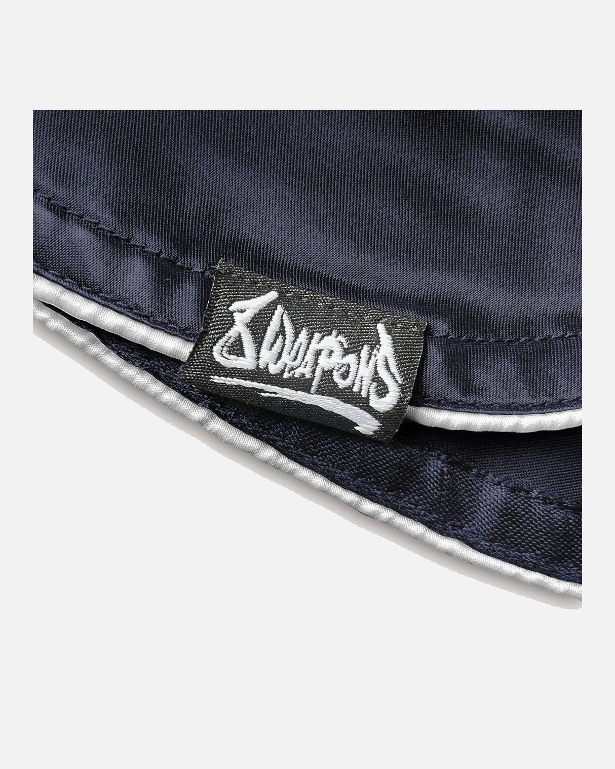 8 WEAPONS Muay Thai Shorts Mongkol - Marineblau/Weiß