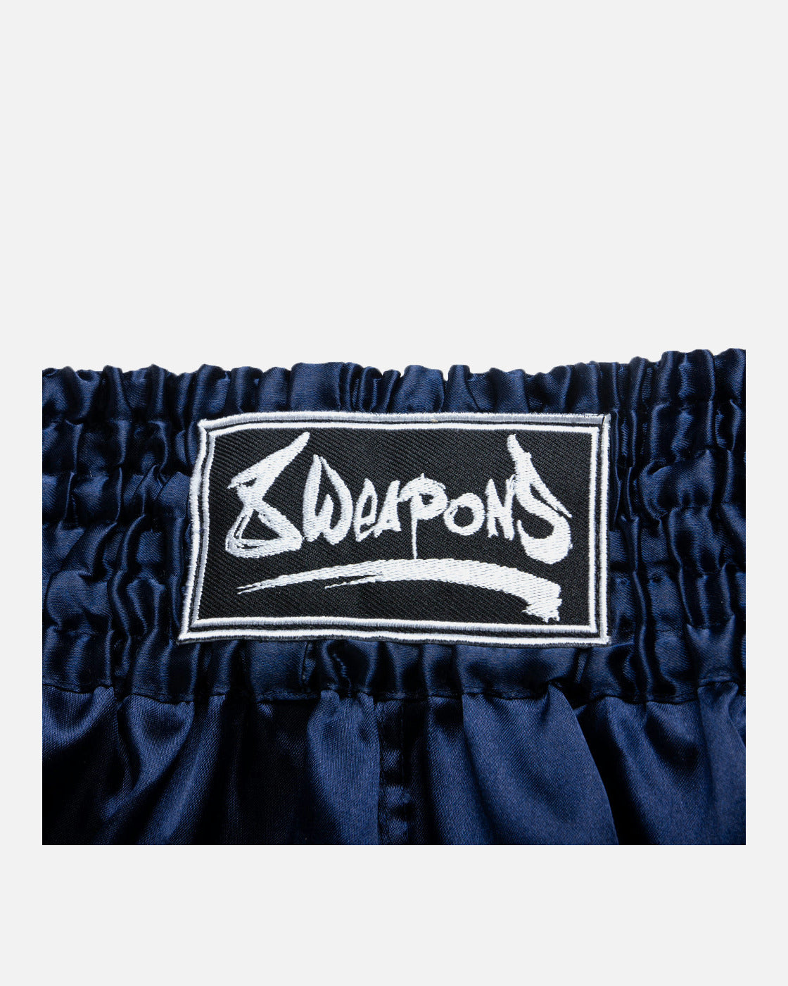 8 WEAPONS Muay Thai Shorts Strike - Dunkelblau/Weiß